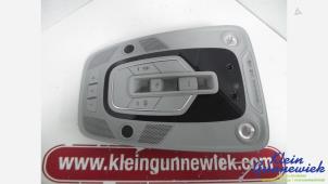 Używane Oswietlenie wewnetrzne przód Audi RS5 Cena € 40,00 Procedura marży oferowane przez Klein Gunnewiek Autodemontage & Motorentechniek