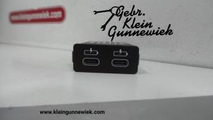 Used AUX / USB connection BMW X1 Price € 25,00 Margin scheme offered by Gebr.Klein Gunnewiek Ho.BV