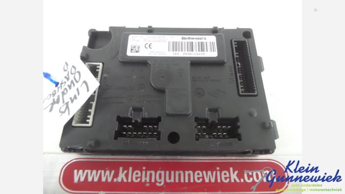 Used Body control computer Dacia Sandero Price € 35,00 Margin scheme offered by Klein Gunnewiek Autodemontage & Motorentechniek