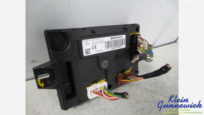 Used Body control computer Dacia Dokker Price € 96,00 Margin scheme offered by Klein Gunnewiek Autodemontage & Motorentechniek