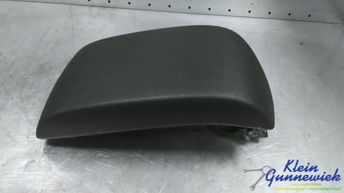 Begagnade Armstöd Ford Mondeo Pris € 33,00 Marginaltabell erbjuds av Klein Gunnewiek Autodemontage & Motorentechniek