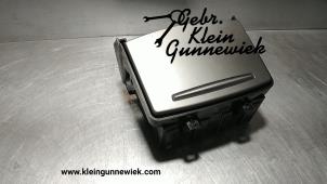 Gebrauchte Aschenbecher hinten Audi A6 Preis auf Anfrage angeboten von Gebr.Klein Gunnewiek Ho.BV