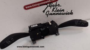 Used Steering column stalk Volkswagen Transporter Price € 45,00 Margin scheme offered by Gebr.Klein Gunnewiek Ho.BV