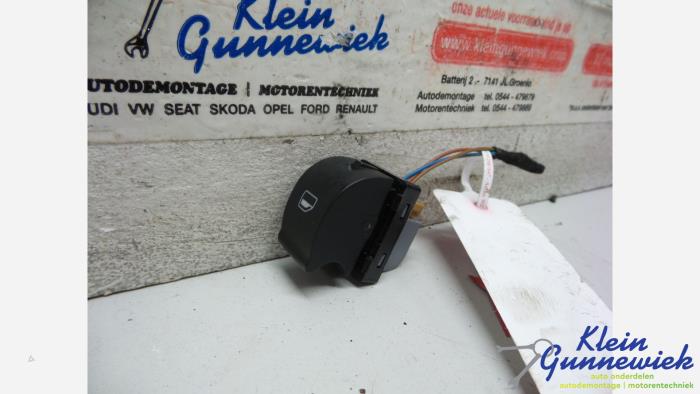 Usados Interruptor de ventanilla eléctrica Seat Exeo Precio de solicitud ofrecido por Klein Gunnewiek Autodemontage & Motorentechniek