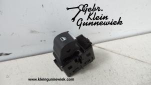 Used Electric window switch Ford Mondeo Price on request offered by Gebr.Klein Gunnewiek Ho.BV