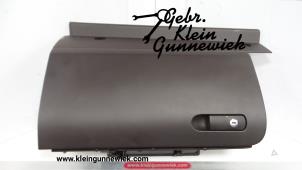 Used Glovebox Volkswagen Touareg Price on request offered by Gebr.Klein Gunnewiek Ho.BV