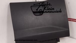 Używane Schowek w desce rozdzielczej Ford B-Max Cena na żądanie oferowane przez Gebr.Klein Gunnewiek Ho.BV