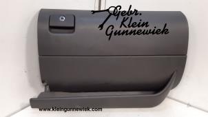 Used Glovebox Seat Leon Price on request offered by Gebr.Klein Gunnewiek Ho.BV
