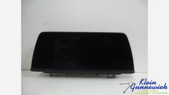 Begagnade Innerdisplay BMW M1 Pris € 199,00 Marginaltabell erbjuds av Klein Gunnewiek Autodemontage & Motorentechniek