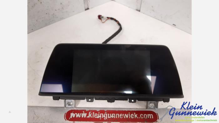 Begagnade Innerdisplay BMW 1-Serie Pris € 475,00 Marginaltabell erbjuds av Klein Gunnewiek Autodemontage & Motorentechniek