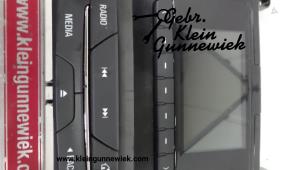 Usados Pantalla interior Opel Insignia Precio de solicitud ofrecido por Gebr.Klein Gunnewiek Ho.BV