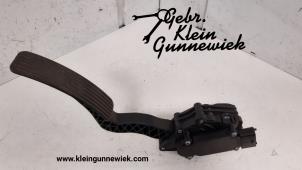 Used Throttle pedal position sensor Ssang Yong Rexton Price on request offered by Gebr.Klein Gunnewiek Ho.BV