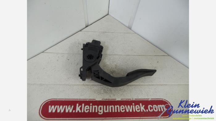 Begagnade Gaspedalsensor Audi A4 Pris € 15,00 Marginaltabell erbjuds av Klein Gunnewiek Autodemontage & Motorentechniek