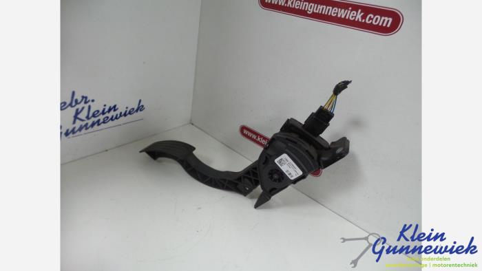 Begagnade Gaspedalsensor Volvo V40 Pris € 35,00 Marginaltabell erbjuds av Klein Gunnewiek Autodemontage & Motorentechniek