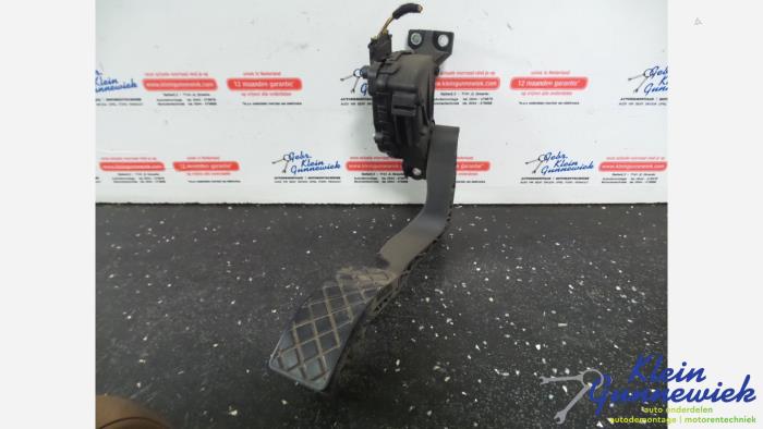 Begagnade Gaspedalsensor Audi A8 Pris € 25,00 Marginaltabell erbjuds av Klein Gunnewiek Autodemontage & Motorentechniek