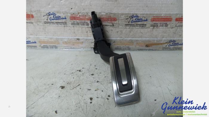 Begagnade Gaspedalsensor Volkswagen Passat Pris € 29,00 Marginaltabell erbjuds av Klein Gunnewiek Autodemontage & Motorentechniek