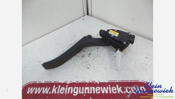 Begagnade Gaspedalsensor Volkswagen Touareg Pris € 20,00 Marginaltabell erbjuds av Klein Gunnewiek Autodemontage & Motorentechniek