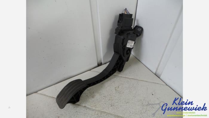 Throttle pedal position sensors with engine code AOB stock