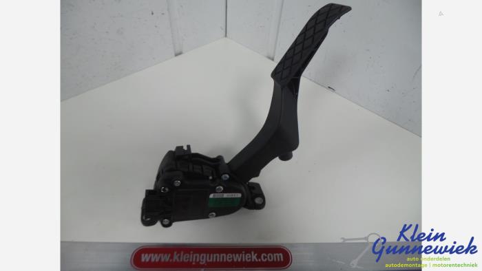 Gebrauchte Gaspedalposition Sensor Volkswagen Transporter Preis € 46,00 Margenregelung angeboten von Klein Gunnewiek Autodemontage & Motorentechniek