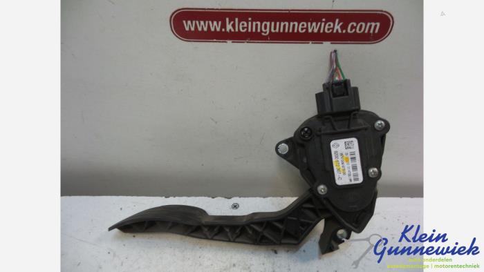 Begagnade Gaspedalsensor Opel Movano Pris € 40,00 Marginaltabell erbjuds av Klein Gunnewiek Autodemontage & Motorentechniek
