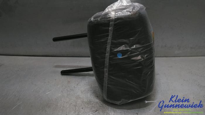 Używane Zaglówek Renault Fluence Cena € 20,00 Procedura marży oferowane przez Klein Gunnewiek Autodemontage & Motorentechniek