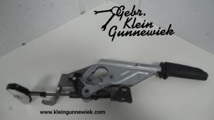 Used Parking brake lever BMW 4-Serie Price on request offered by Gebr.Klein Gunnewiek Ho.BV