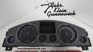 Gebrauchte Instrumentenbrett Volkswagen Phaeton Preis auf Anfrage angeboten von Gebr.Klein Gunnewiek Ho.BV