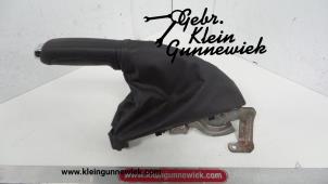 Usados Palanca de freno de mano Opel Corsa Precio de solicitud ofrecido por Klein Gunnewiek Autodemontage & Motorentechniek