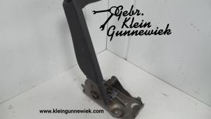 Gebrauchte Handbremsgriff Mercedes Citan Preis auf Anfrage angeboten von Gebr.Klein Gunnewiek Ho.BV