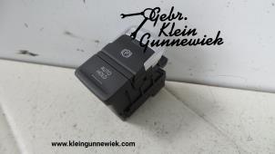 Używane Przelacznik hamulca postojowego Volkswagen Arteon Cena na żądanie oferowane przez Gebr.Klein Gunnewiek Ho.BV