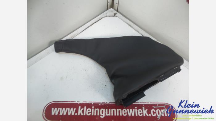 Używane Miech hamulca postojowego Nissan NV300 Cena € 20,00 Procedura marży oferowane przez Klein Gunnewiek Autodemontage & Motorentechniek