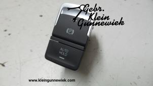 Usados Interruptor de freno de mano Volkswagen Sharan Precio € 20,00 Norma de margen ofrecido por Gebr.Klein Gunnewiek Ho.BV