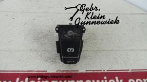 Gebrauchte Handbremse Schalter BMW X4 Preis auf Anfrage angeboten von Gebr.Klein Gunnewiek Ho.BV