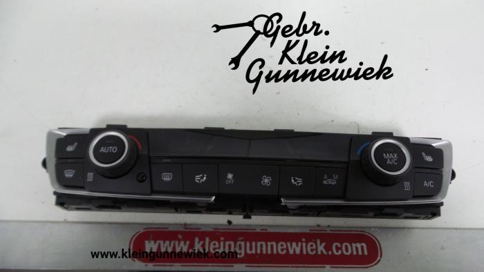 Heater control panel from a BMW 3-Serie 2019