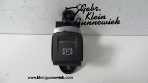 Używane Przelacznik hamulca postojowego Audi A6 Cena na żądanie oferowane przez Gebr.Klein Gunnewiek Ho.BV