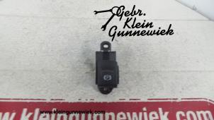 Usagé Commutateur frein à main Audi A6 Prix € 20,00 Règlement à la marge proposé par Gebr.Klein Gunnewiek Ho.BV