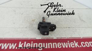 Usagé Commutateur frein à main Opel Insignia Prix sur demande proposé par Gebr.Klein Gunnewiek Ho.BV