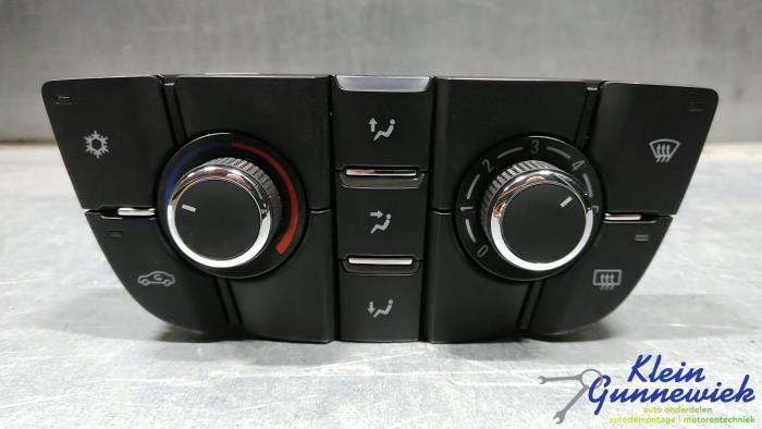 Begagnade Värmekontrollpanel Opel Astra Pris € 32,00 Marginaltabell erbjuds av Klein Gunnewiek Autodemontage & Motorentechniek