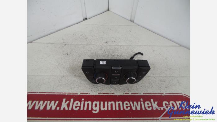 Begagnade Värmekontrollpanel Opel Astra Pris € 32,00 Marginaltabell erbjuds av Klein Gunnewiek Autodemontage & Motorentechniek