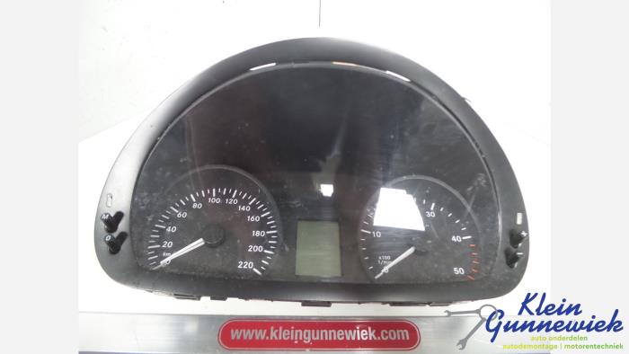 Begagnade Instrumentpanel Mercedes Vito Pris € 58,00 Marginaltabell erbjuds av Klein Gunnewiek Autodemontage & Motorentechniek