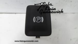 Usados Interruptor de freno de mano Volkswagen Passat Precio de solicitud ofrecido por Gebr.Klein Gunnewiek Ho.BV