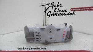 Usados Panel de control de calefacción Peugeot 107 Precio de solicitud ofrecido por Gebr.Klein Gunnewiek Ho.BV
