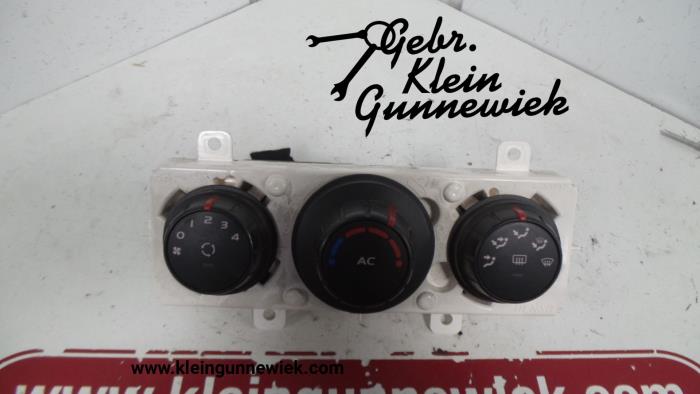 Panel de control de calefacción de un Renault Master 2014