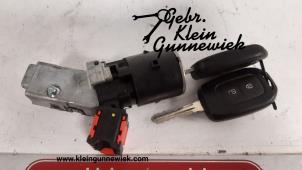 Usados Cerradura de contacto y llave Dacia Logan Precio de solicitud ofrecido por Gebr.Klein Gunnewiek Ho.BV