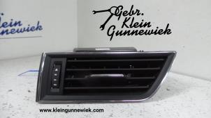 Usados Rejilla de aire de salpicadero Skoda Superb Precio de solicitud ofrecido por Gebr.Klein Gunnewiek Ho.BV