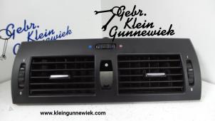 Usados Rejilla de aire de salpicadero BMW X3 Precio de solicitud ofrecido por Gebr.Klein Gunnewiek Ho.BV