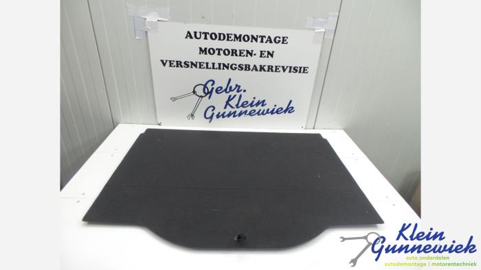Używane Mata bagaznika Opel Mokka Cena € 35,00 Procedura marży oferowane przez Klein Gunnewiek Autodemontage & Motorentechniek