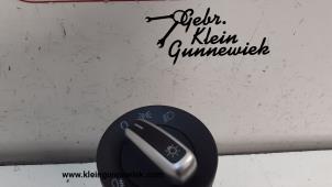 Usagé Commodo phare Volkswagen Beetle Prix € 15,00 Règlement à la marge proposé par Gebr.Klein Gunnewiek Ho.BV