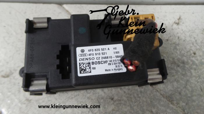 Heater resistor from a Audi A6 2006