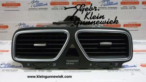 Usagé Grille aération tableau de bord Volkswagen Scirocco Prix sur demande proposé par Gebr.Klein Gunnewiek Ho.BV